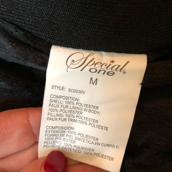 Black High Collar Sleeveless Puff Vest - Picture 8 of 13